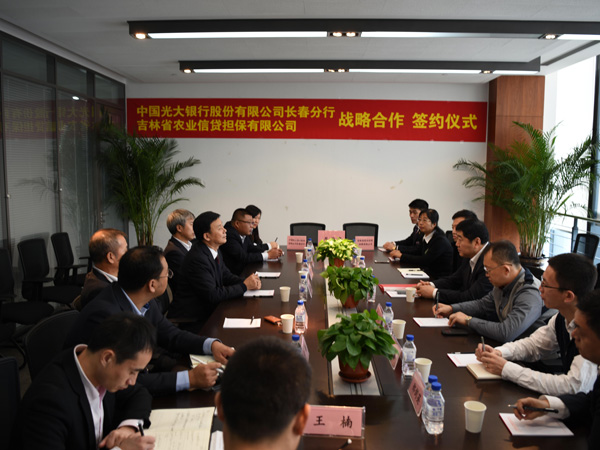 1495677410986159.jpg 043_愛(ài)奇藝.jpg