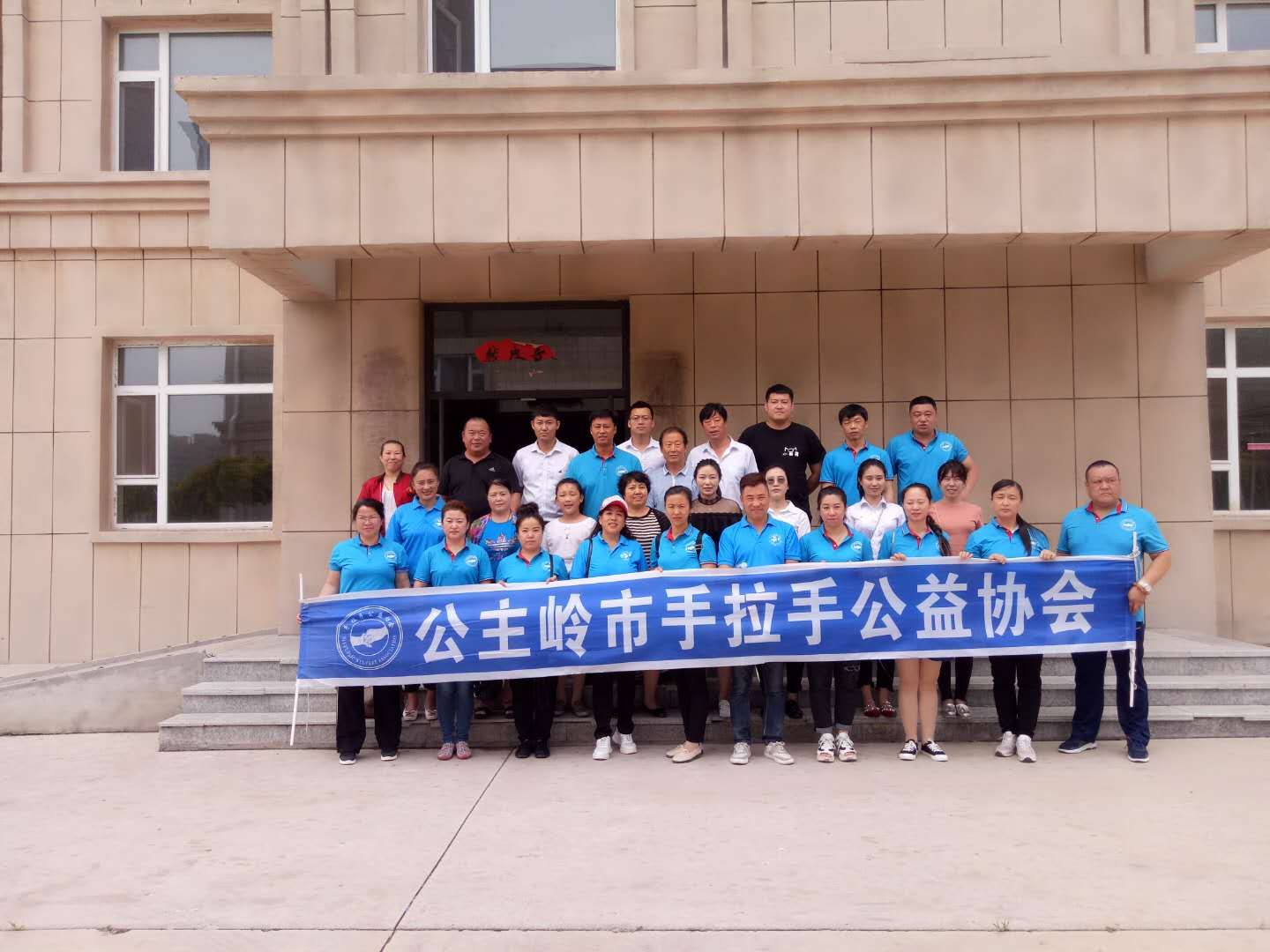 1562743928823168.jpg 1562743928823168.jpg